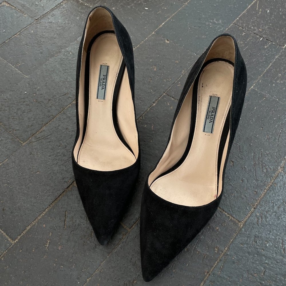 PRADA Suede Pumps SIZE 41